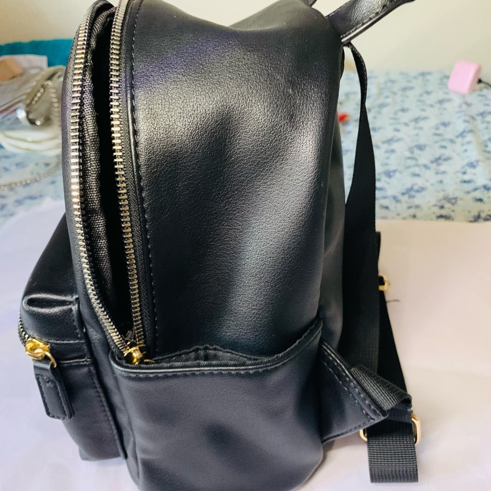 Mini “Exclusive” Back Pack - Picture 3 of 6